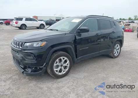 2025 Jeep Compass Latitude 4X4 from USA, damaged, VIN 3C4NJDBN3ST561740